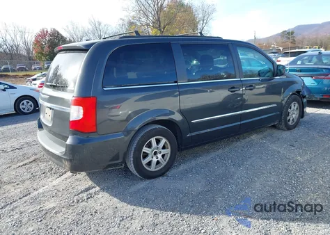 2011 Chrysler Town & Country Touring from USA, damaged, VIN 2A4RR5DG2BR720128